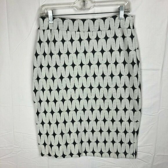 Renee C Leena Pencil Skirt L Stretchy Pull On Knee Length Made In USA 3052-2 - Picture 3 of 4